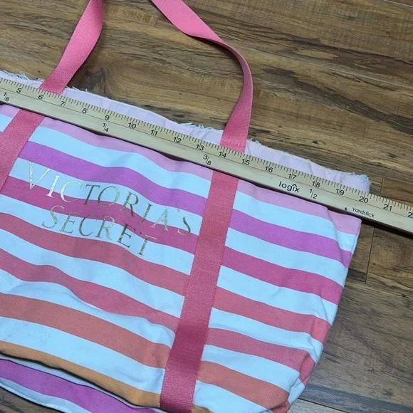 Victoria’s Secret Stripe Beach Tote Bag - Picture 5 of 9